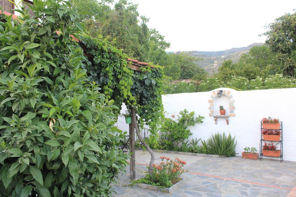 Seranides Boutique Hotel Kato Gatzea Bagian luar foto